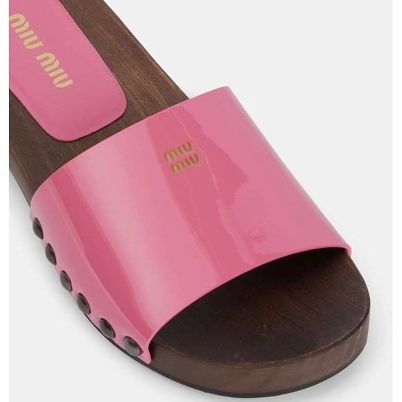 MIU MIU 5Z425E Fuschia Pink Patent Leather Wooden Clogs Sandals sz 41